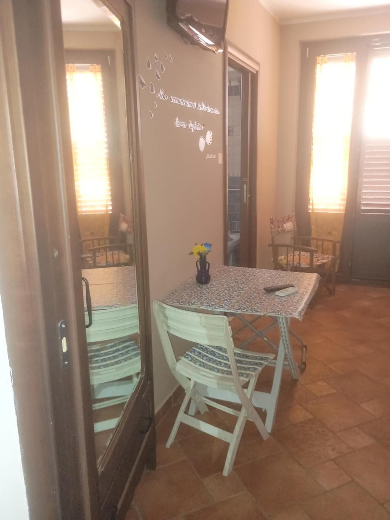 Casa Alice Hotel Isola delle Femmine Kültér fotó